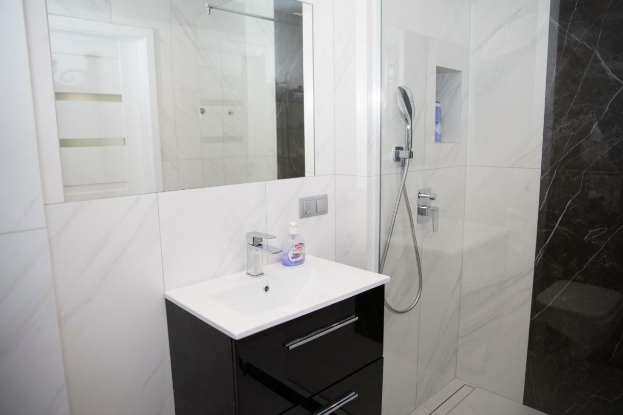 Apartament 102 G&W Apartment Wroclaw Luaran gambar